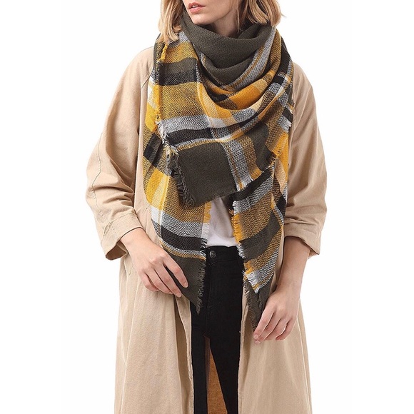 Large Tartan Plaid Blanket Scarf - Picture 5 of 5